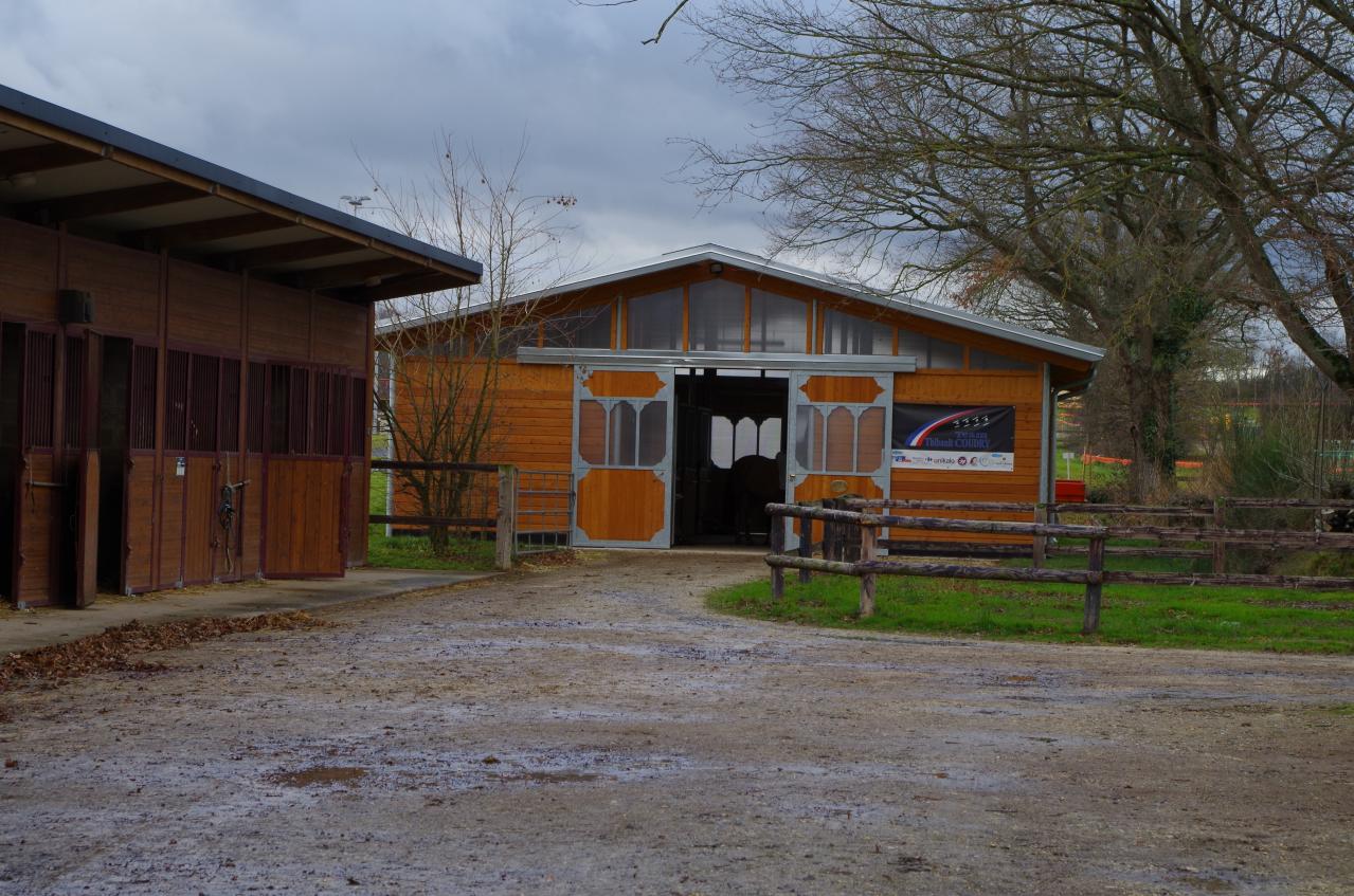 Barns des poulinières suitées